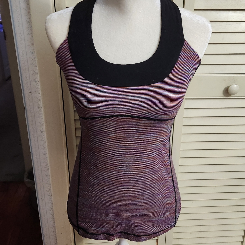 Lululemon Scoop neck tank